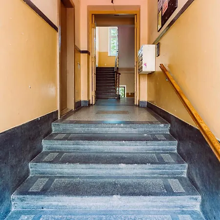 Rzeszowska 5 7
